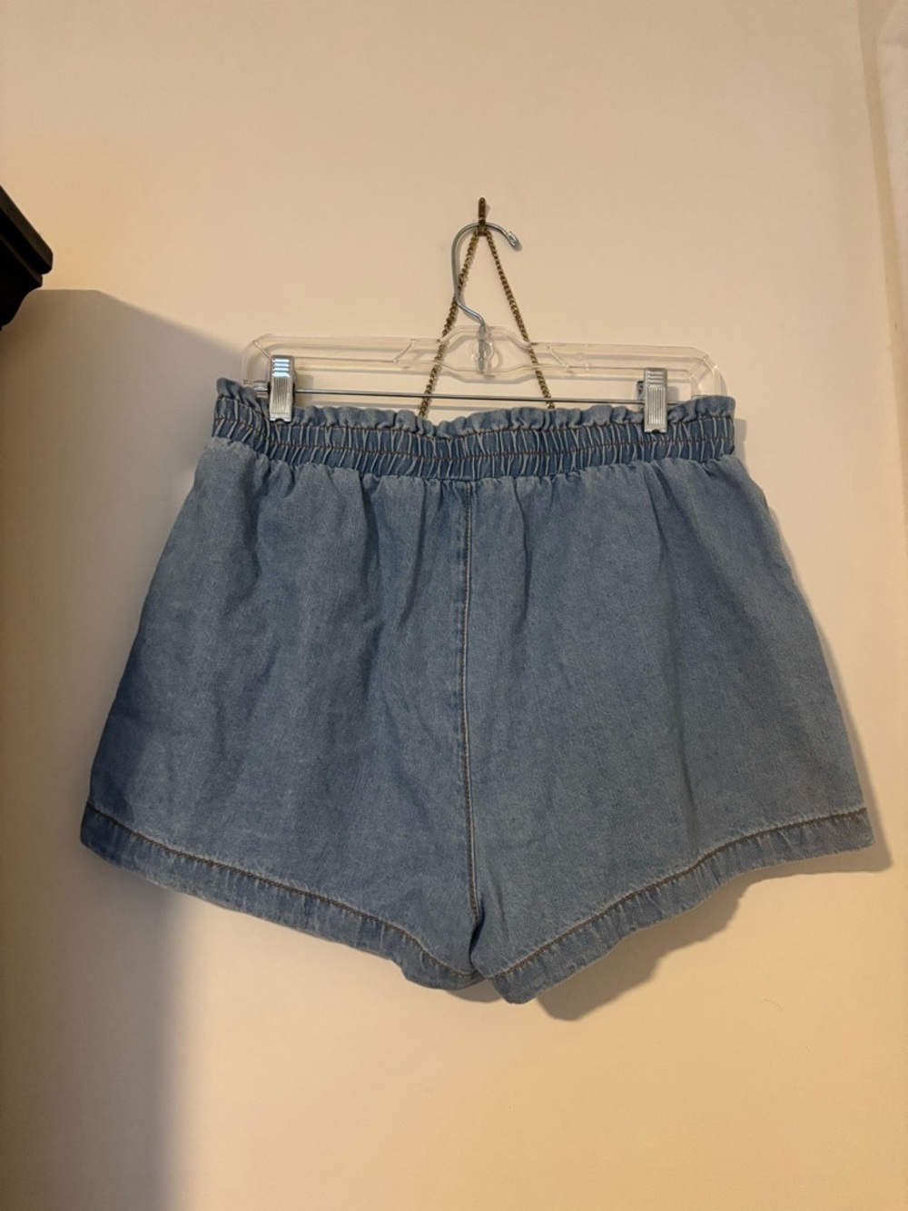 Elastic-Waist Light Denim Women's Shorts